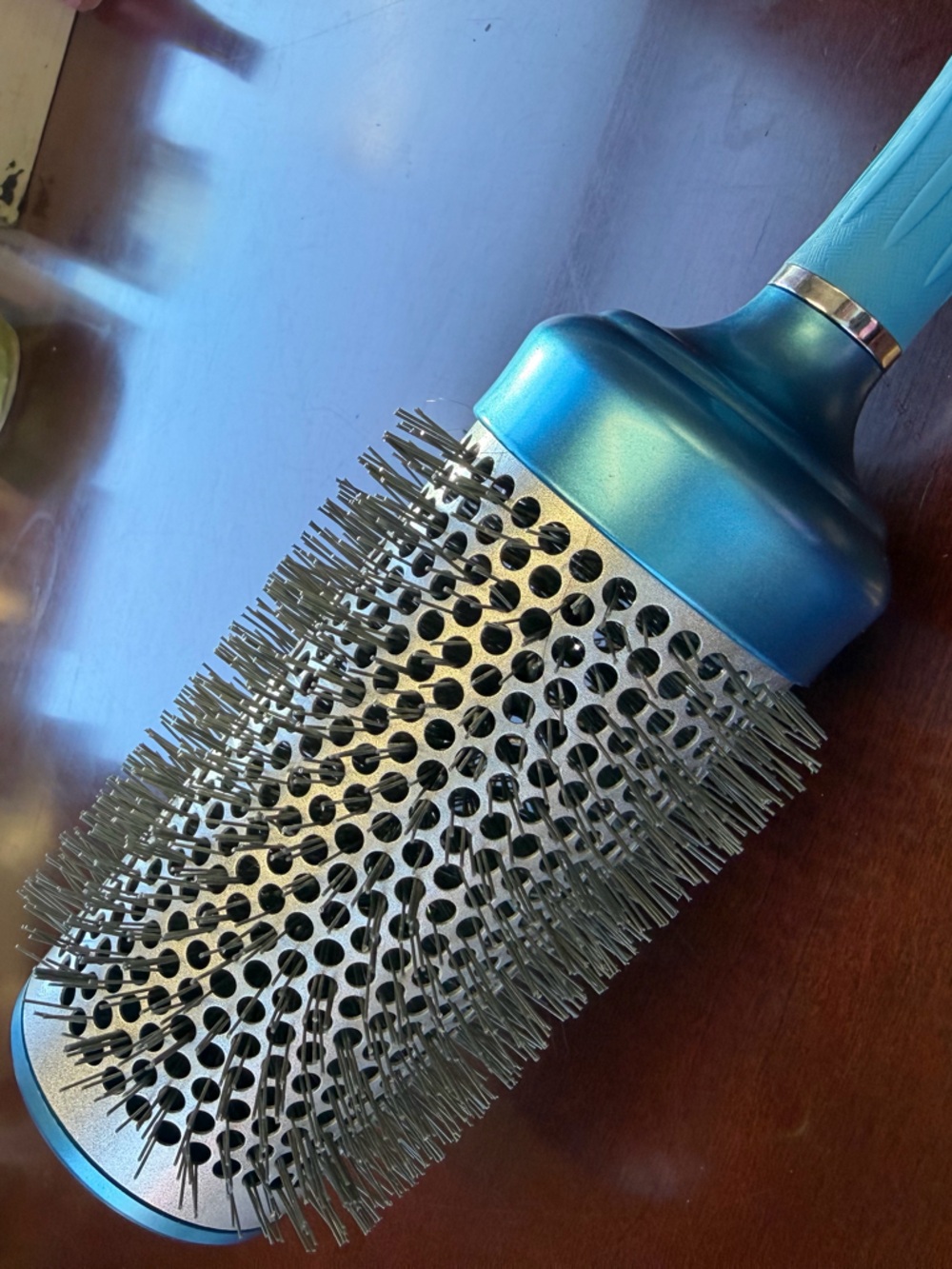 Babyliss Pro Nano titanium extra long Round Vent Brush 2.25” - Picture 7 of 10